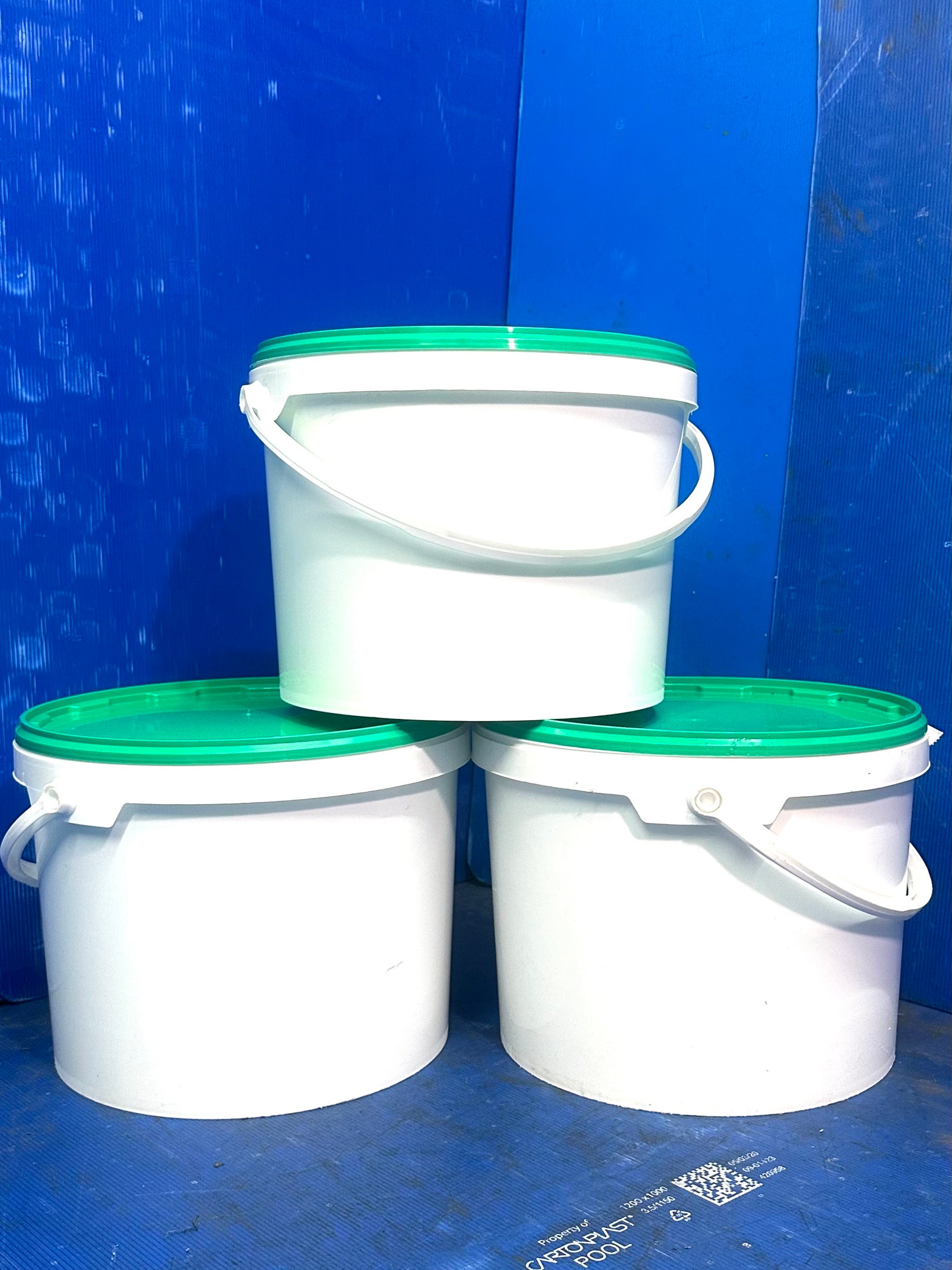 15KG WHITE PLASTIC BUCKET